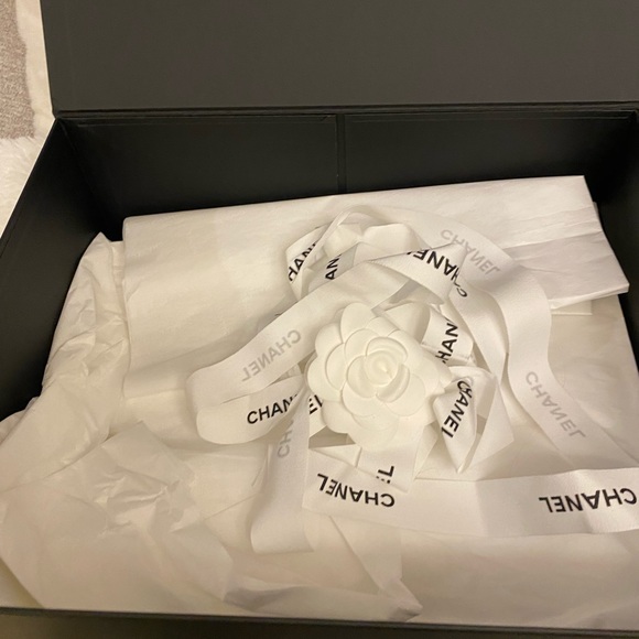 Chanel Boy Bag in Quilted Caviar Black with GHW - Picture 9 of 12